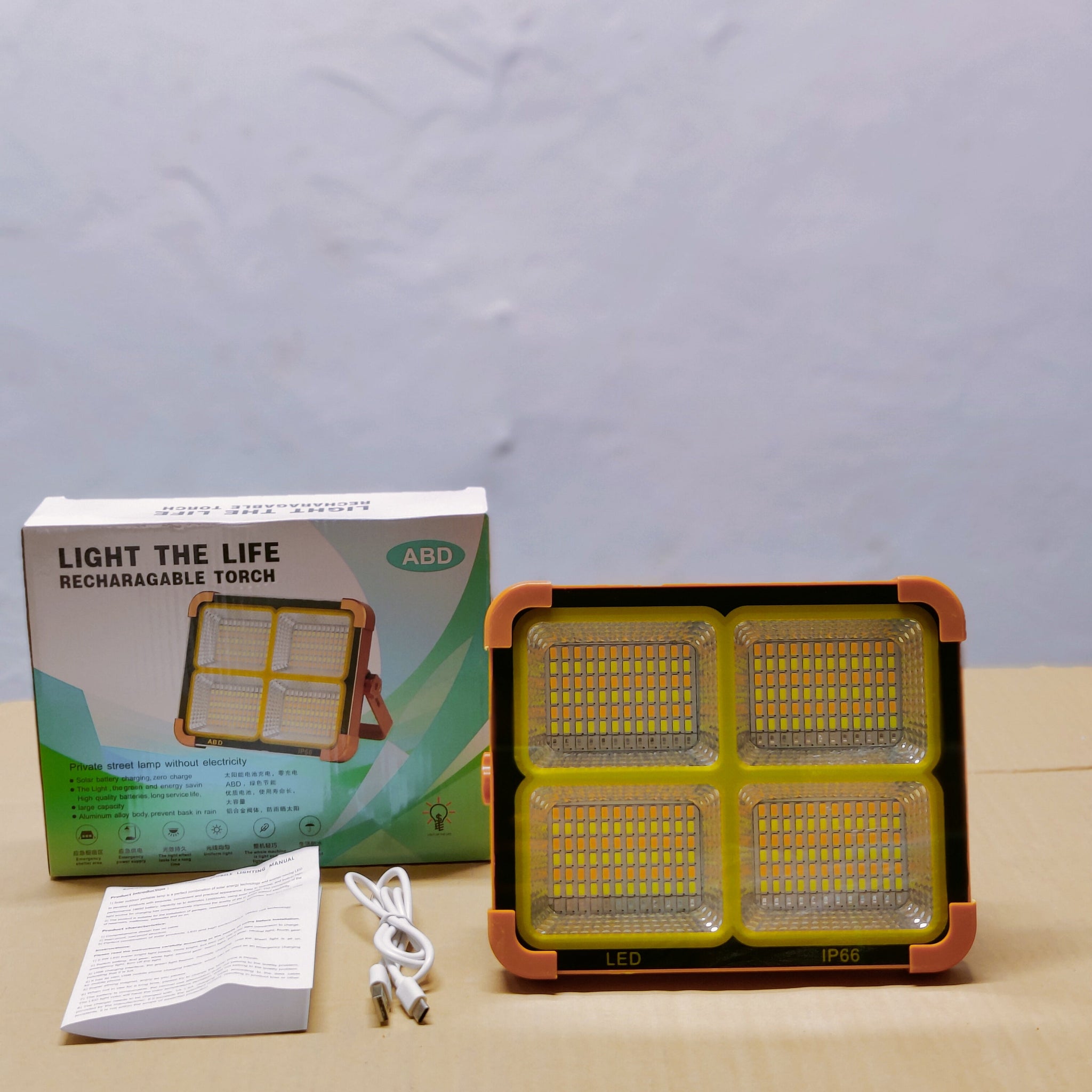 100 Watt Led Floodlight with Solar Panel and Power Bank