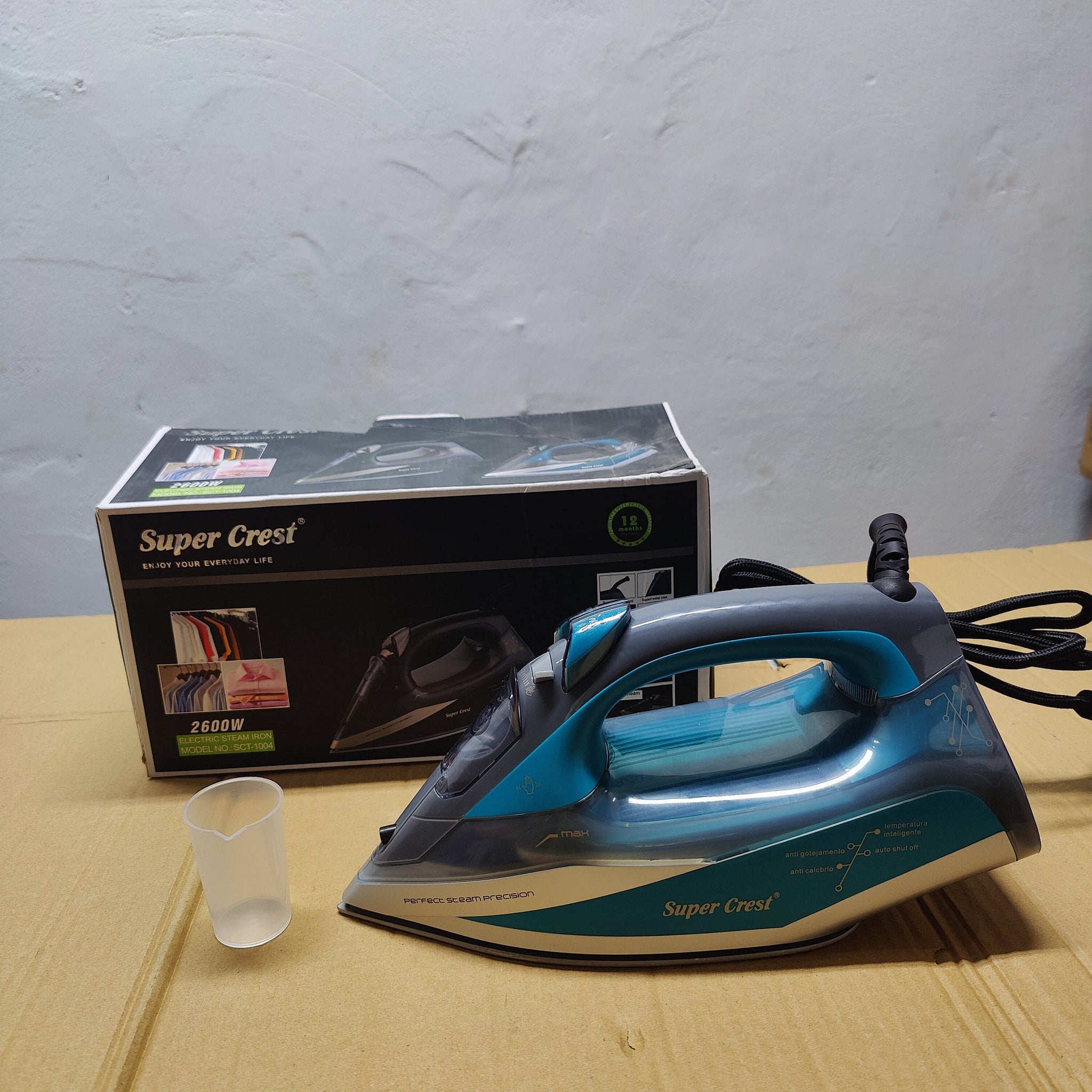 Super Crest Steam iron 2600w Model: SCT-1004